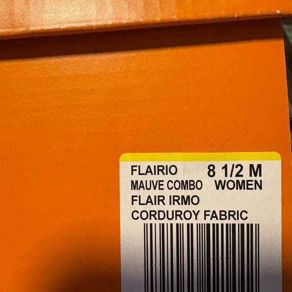 Rocket Dog “Flairio” Platform Corduroy Sneakers - Picture 2 of 9